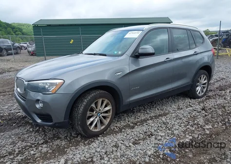 2015 BMW X3 xDrive28I z USA, uszkodzony, nr VIN 5UXWX9C54F0D51652